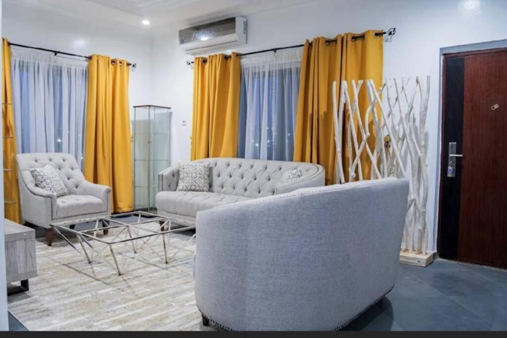 Cozy Penthouse ,Accra Ghana Owuraman Buitenkant foto