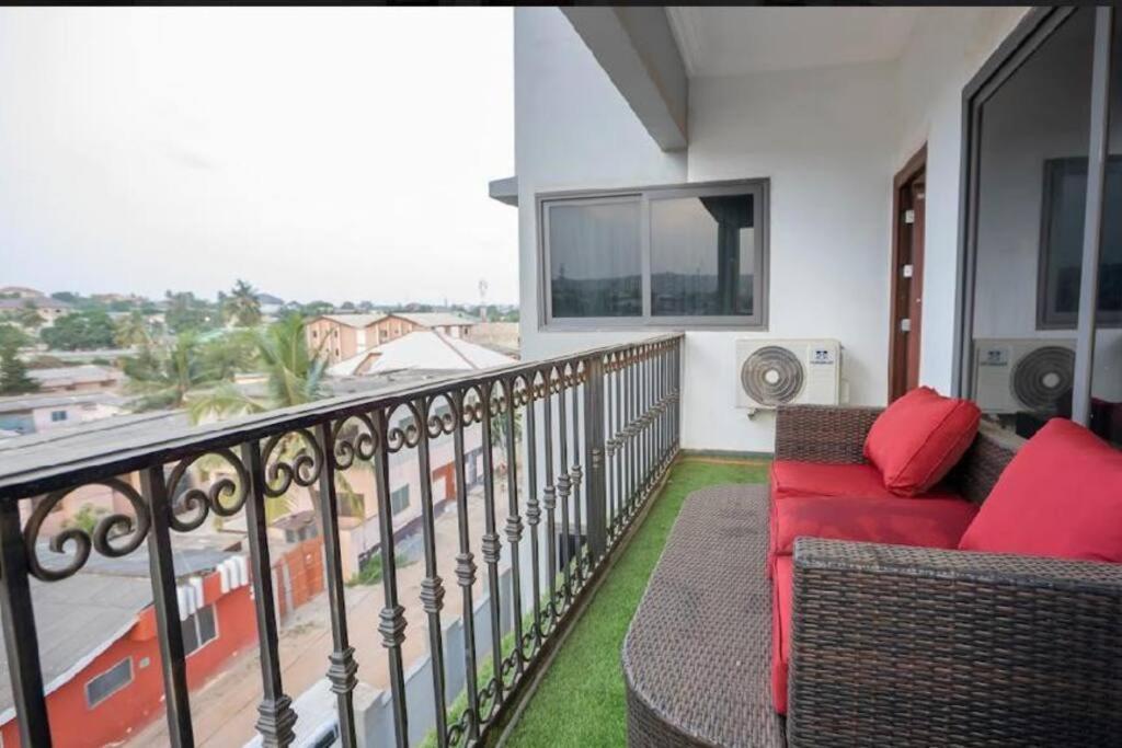 Cozy Penthouse ,Accra Ghana Owuraman Buitenkant foto